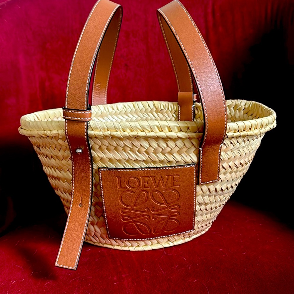 LOEWE BASKET BAG in RAFFIA and CALFSKIN